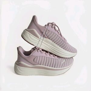 PUMA Stakd Evo Running Women’s Sneakers Pink/Off White Size 8.5